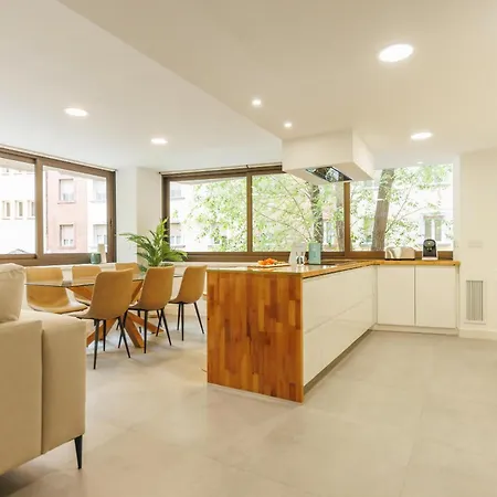 Bravissimo Turbau Entresol A, With 3 Bedrooms Lejlighed Girona