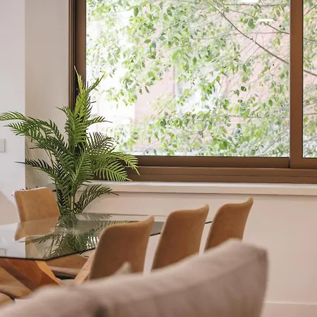 Bravissimo Turbau Entresol A, With 3 Bedrooms Apartment