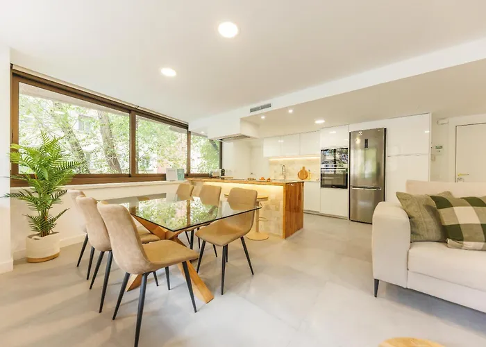 Lejlighed Bravissimo Turbau Entresol A, With 3 Bedrooms