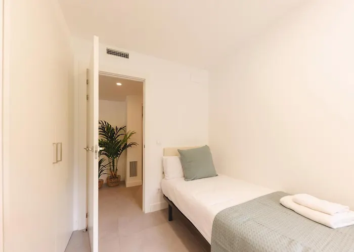 Bravissimo Turbau Entresol A, With 3 Bedrooms *