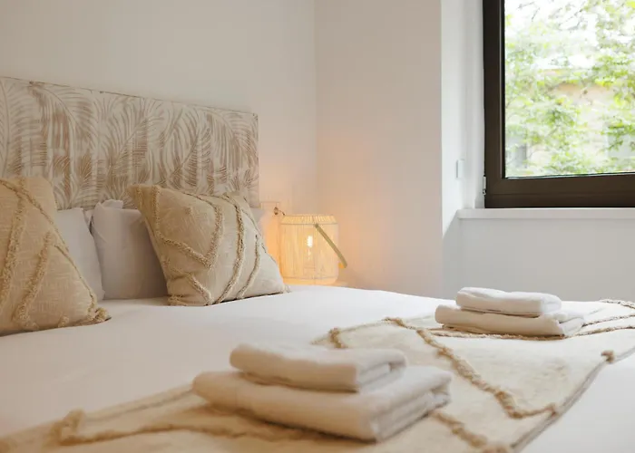 Bravissimo Turbau Entresol A, With 3 Bedrooms * Χιρόνα