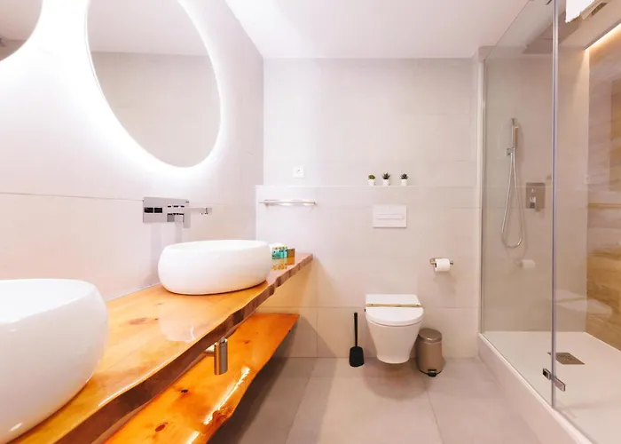 Bravissimo Turbau Entresol A, With 3 Bedrooms Διαμέρισμα